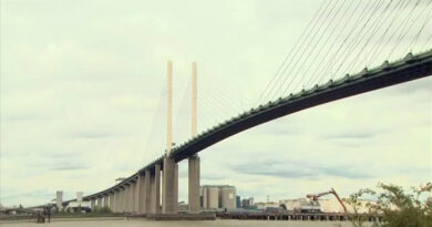 QEII Bridge